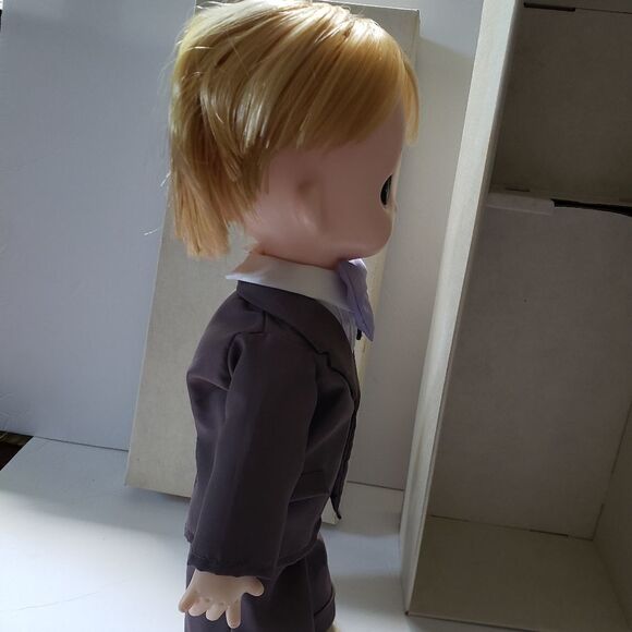 Precious Moments Doll - Picture 4 of 11